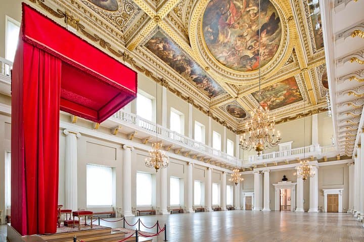 Admire Rubens' ceiling at the Banqueting House in London