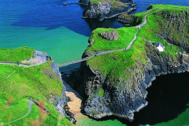 Carrick a reede rope bridge