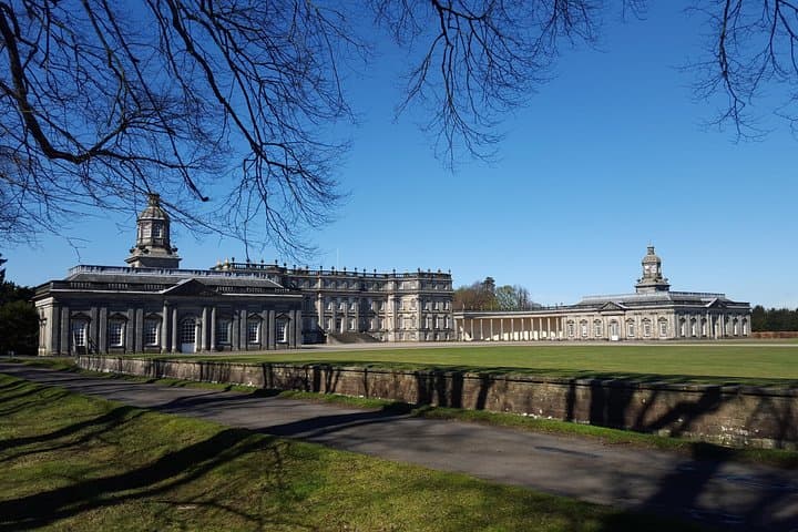 Hopetoun House