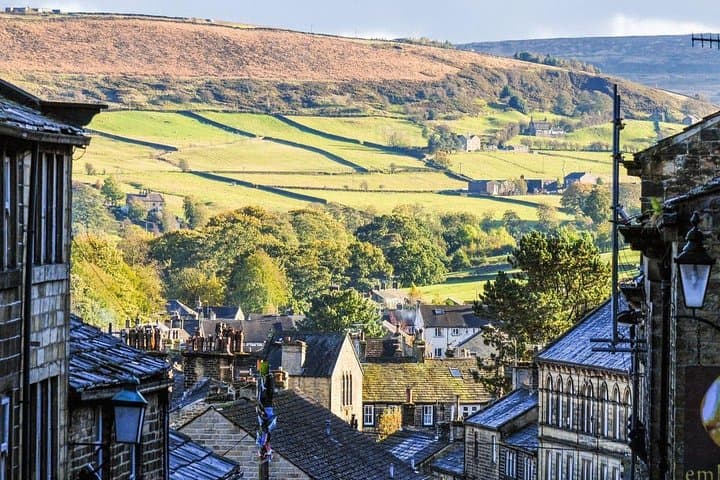 Bronte Country and Yorkshire Dales Private Day Trip from York