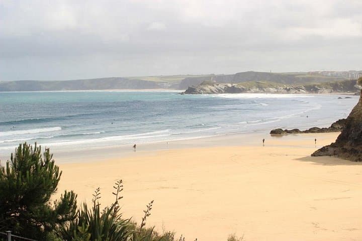 Full-Day (2 x 2 hr lessons) Surf Experience Newquay: All levels
