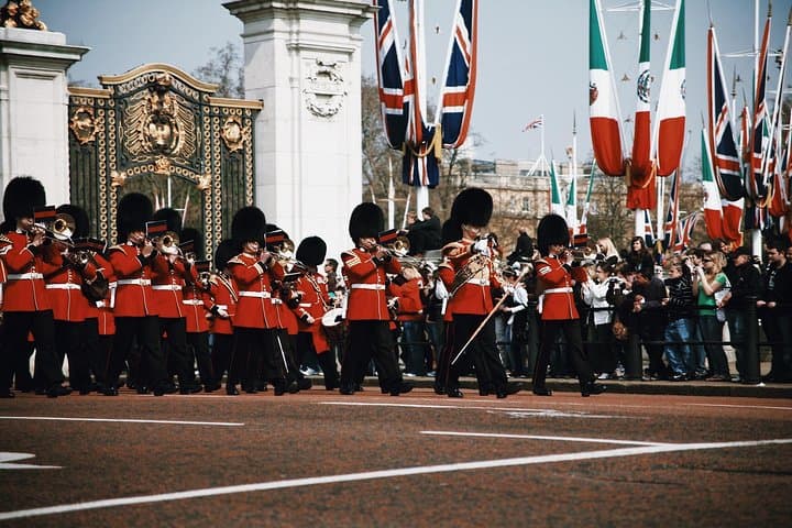 The History of London City Center Exclusive Guided Walking Tour