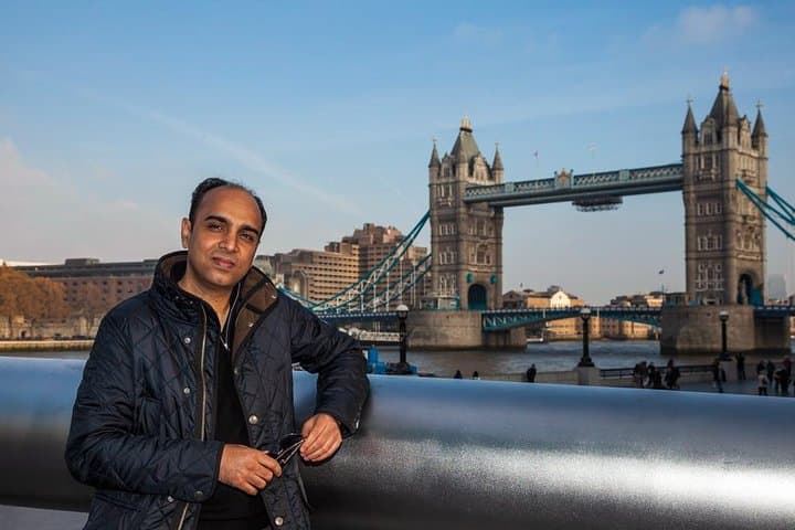 Private Photo Shoot with a Professional Photographer - Iconic London