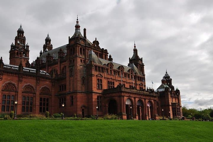 Glasgow Private Walking Tour with a Local