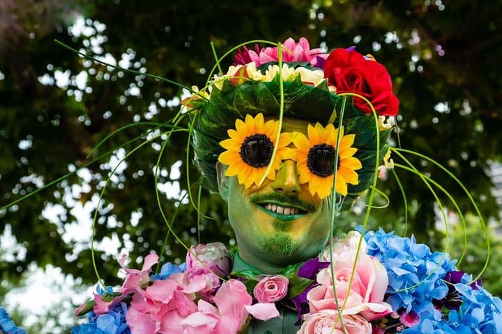 Capture the Vibrancy and Fun of the South Bank