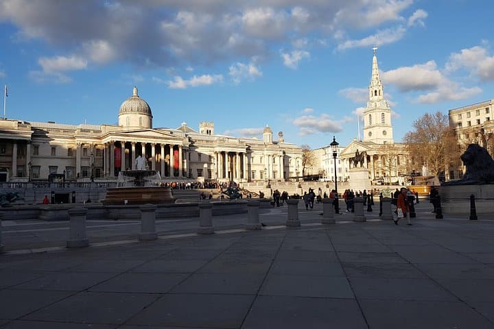 4 Hours Classic London Tour in a Private Vehicle