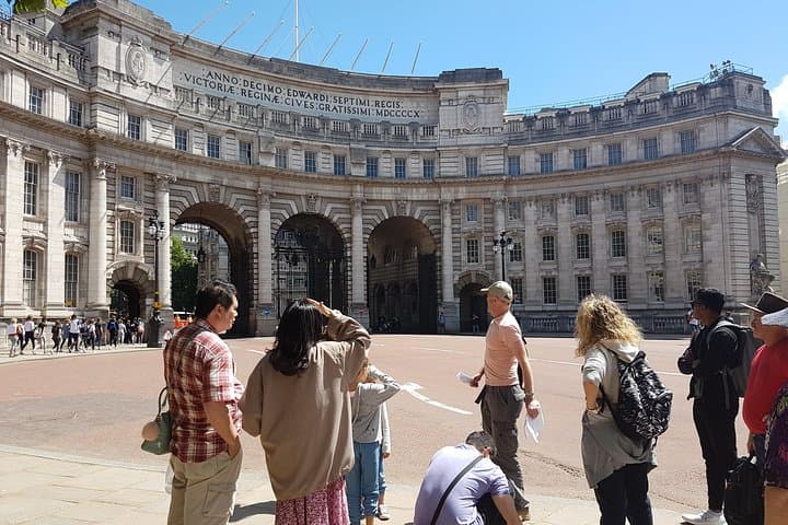 London's Amazing Palaces & Parliament : Private Tour