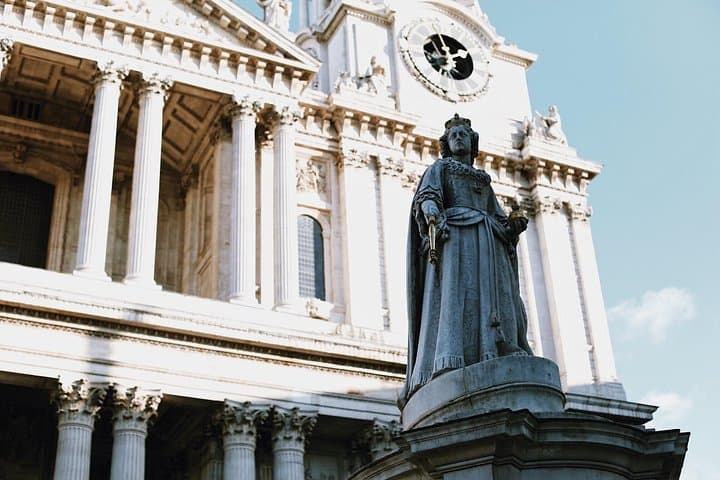 The Old City of London Guided Walking Tour Semi-Private 12ppl Max