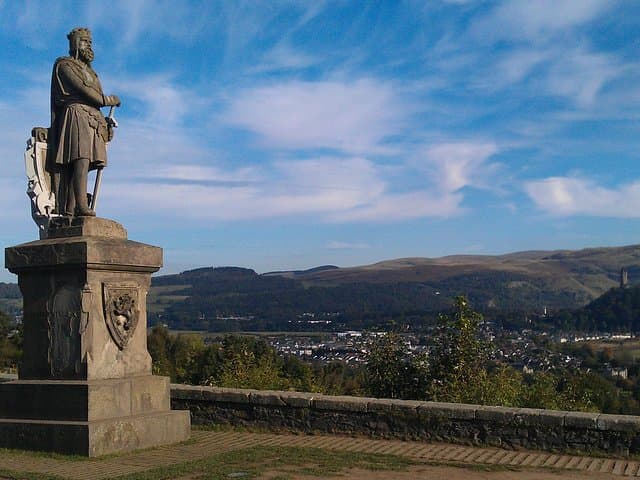 Bruce and Wallace Monument