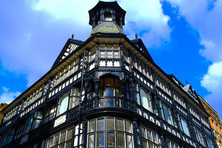 Manchester Afternoon Walking Tour with local guide Gareth
