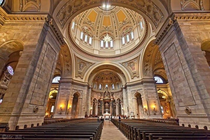 4 Hour Tour Tower of London and St Pauls Cathedral (With Private Guide)