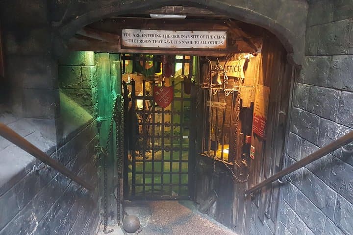 Go Into The Clink Prison & Westminster Sights Walking Tour