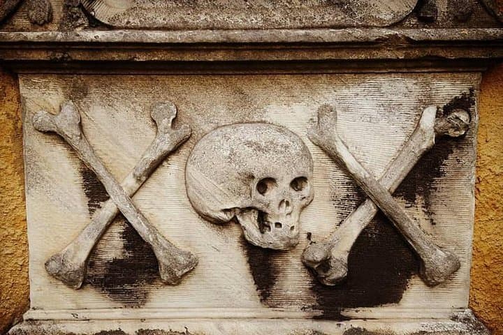 Edinburgh and Underground Spanish Ghost Tour
