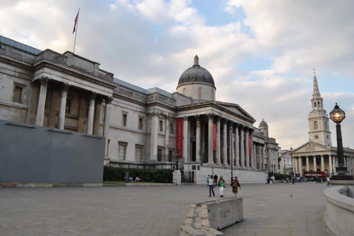 Private Tour: Chauffeur-Driven Sightseeing Tour of London