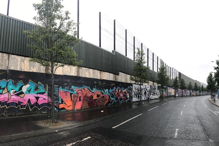 Peace Wall - TaxiToursNI City Sightseeing Tour