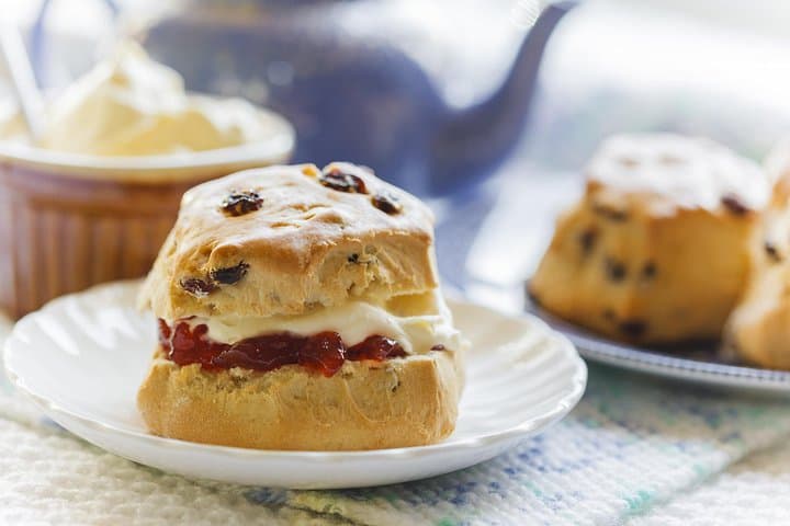 Overnight Lake District with Cream Tea and Cruise from London