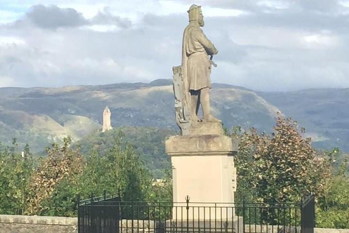 Bannockburn & Stirling Castle Private Tour from Greater Glasgow