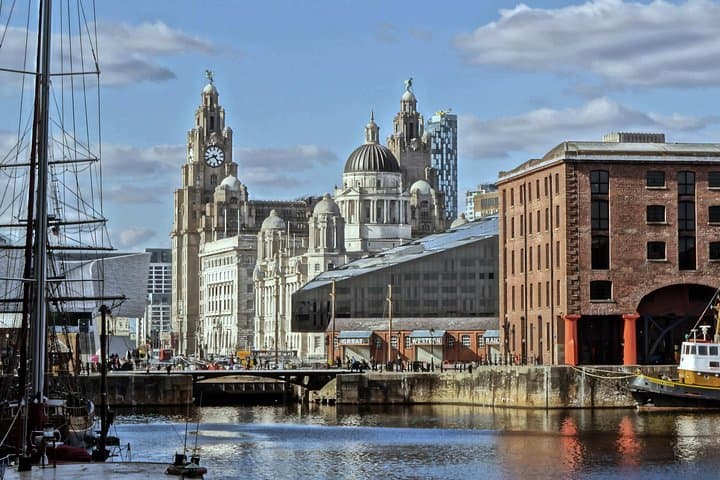 Reach Liverpool city stress-free