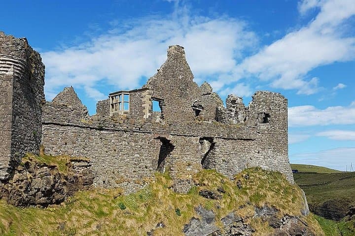 Dunluce Castle - TaxiToursNI Package Executive Tours