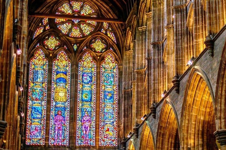 Glasgow Luxury Private Sightseeing Excursion with Chauffeur