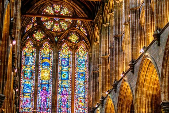Glasgow Luxury Private Sightseeing Excursion with Chauffeur