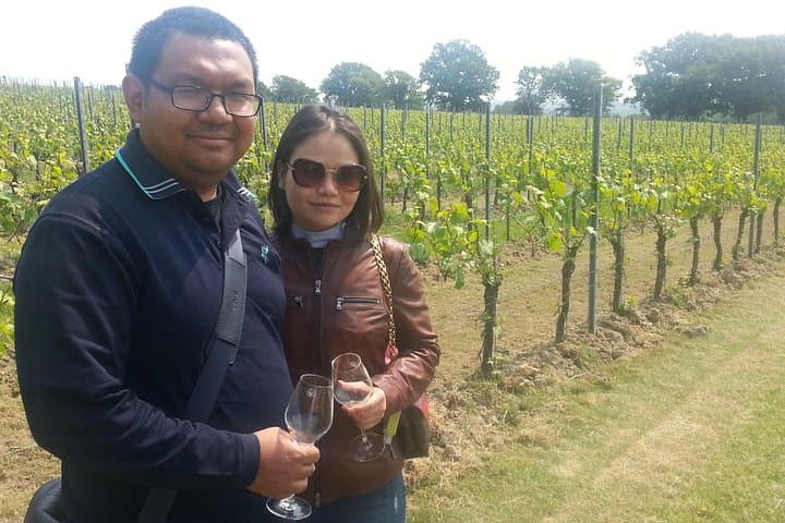 Cellar Door Wine Tour from London