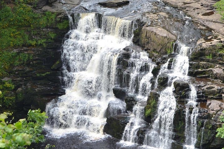 Hike World Heritage Reserve Waterfalls