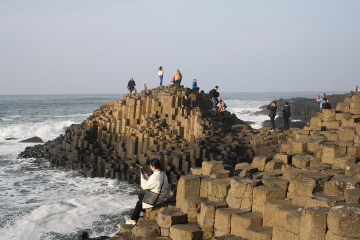 Giant's Causeway Day Tour and Belfast City Tour 2 Day Pass