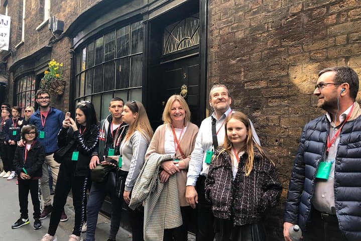 Magical Harry Potter London Film Locations with Driver Guide