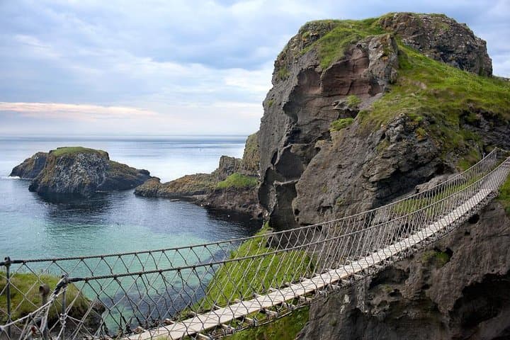 Carrick-a-Rede rope bridge