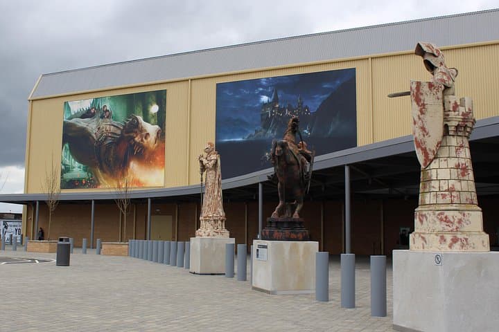 London to Harry Potter Studio Private Round-Trip Transfer