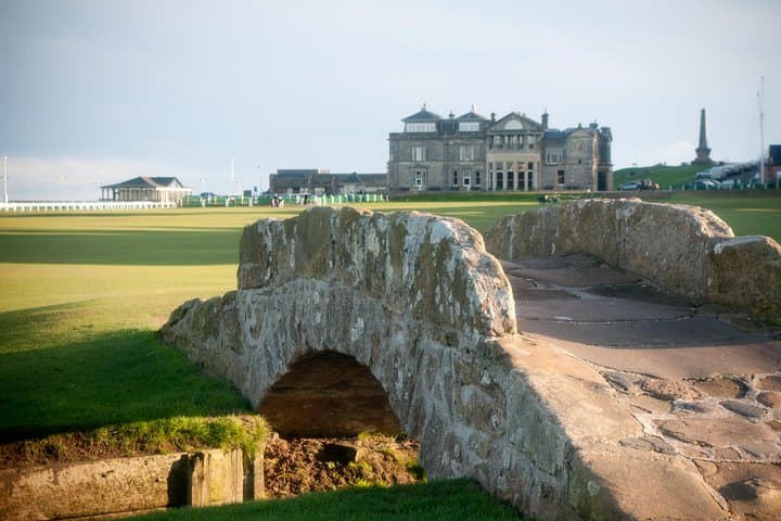 St. Andrews Day Tour from Edinburgh with a Scottish Local