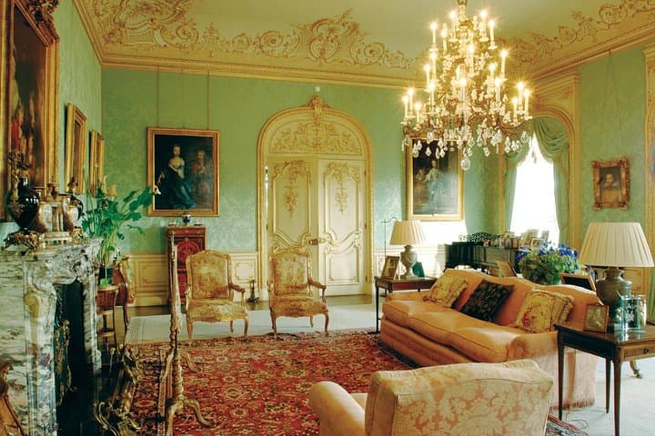 Downton Abbey & Highclere Castle Tour from London, with Oxford