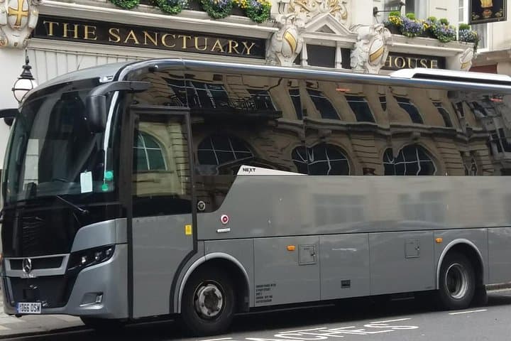 Private vehicle for a large group