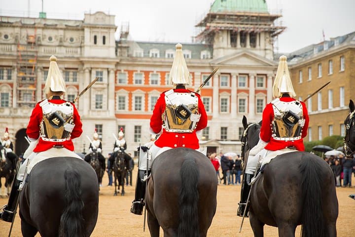 Watch the Changing of the Guard ceremony in London during a whistlestop, one-day sightseeing tour.