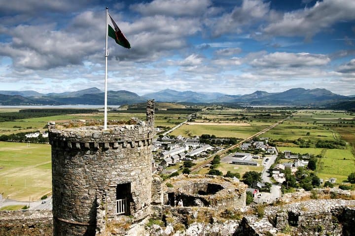5-Day Discover Wales Small-Group Tour from London