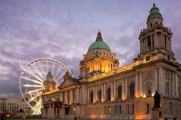 Private Departure Transfer: Hotel to Belfast Airport