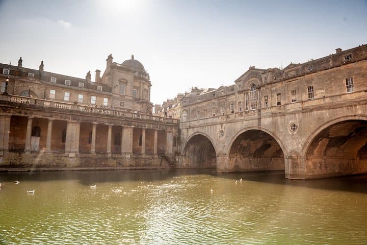 Bath, Avebury Stone Circle & Lacock Small-Group Tour from London