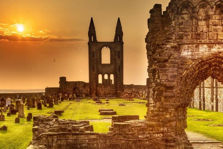 St Andrews Day Tour and Fife sightseeing by Private Chauffeur