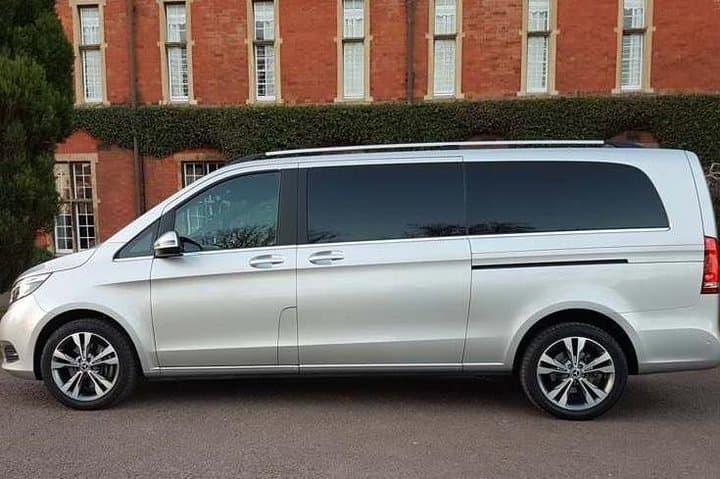 Glasgow Airport to City Executive Business Class in Mercedes Mninvan