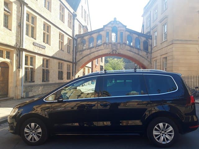 Oxford university students airport transfer - ATN Cars