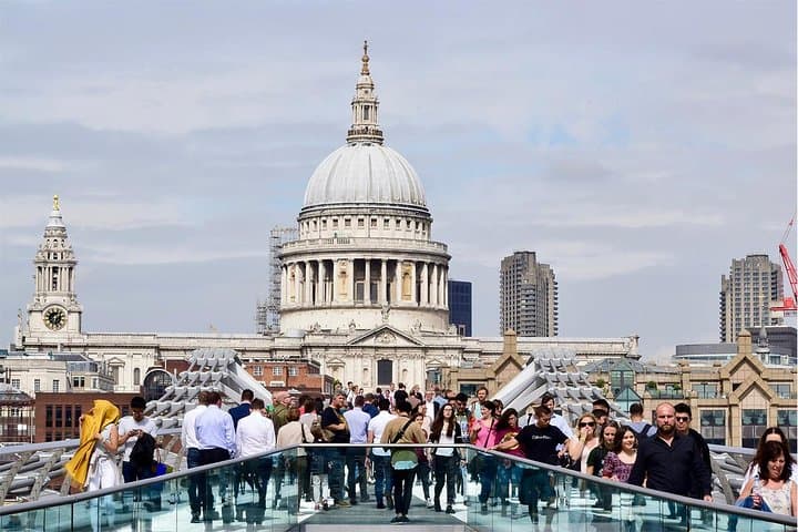 Private London Panoramic Tour by Luxury Sedan