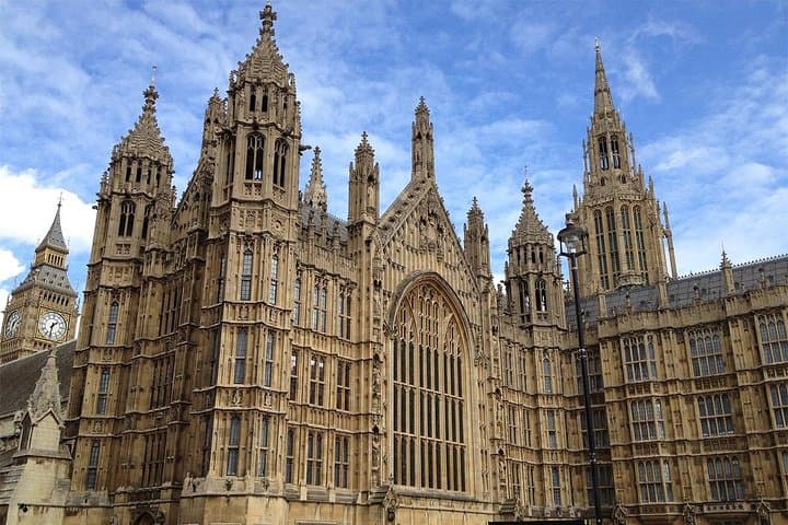 Private London Panoramic Tour by Luxury Sedan