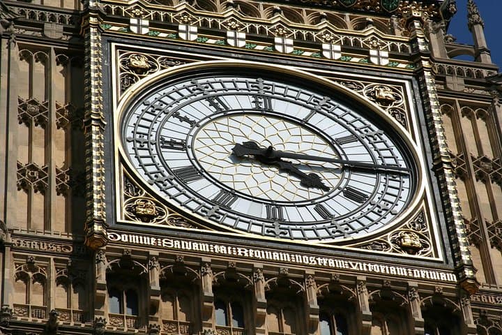 Private London Panoramic Tour by Luxury Sedan