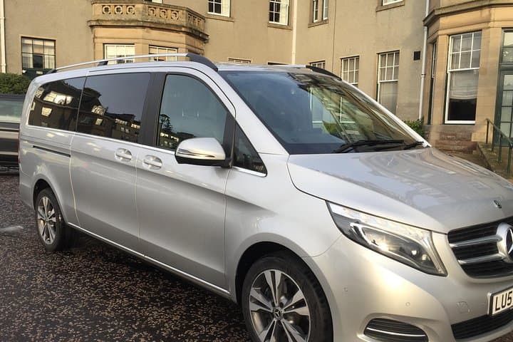 Glasgow city to Glasgow Airport -Luxury Transfer Chauffeured