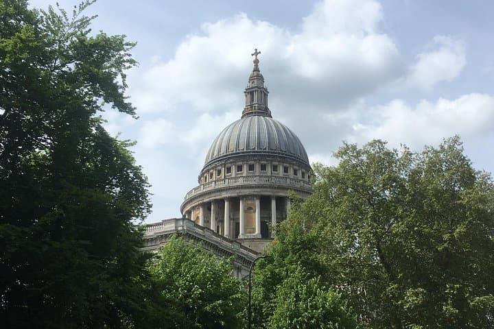St Paul’s Cathedral which dominated London in Dickens’s time.