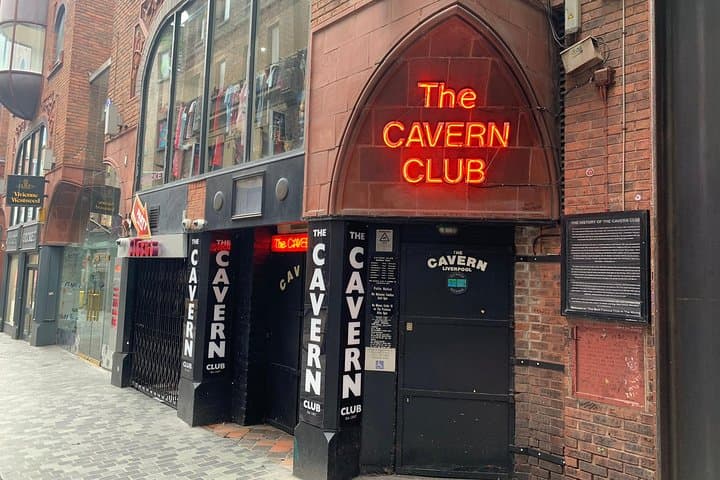 Magical Liverpool Beatles Tour; Penny Lane, Strawberry Field etc