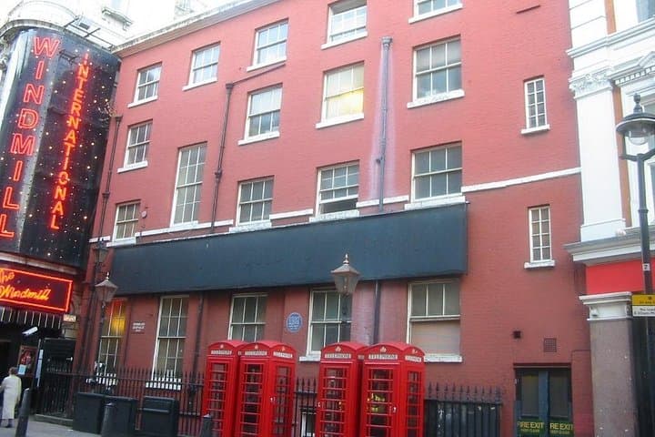 From 1904-1926 home to the Royal Ear Hospital, founded nearby in 1816