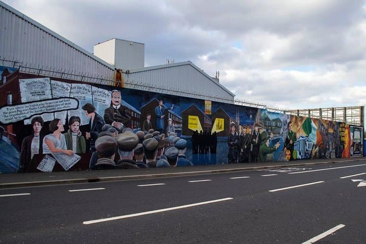 International Wall 2