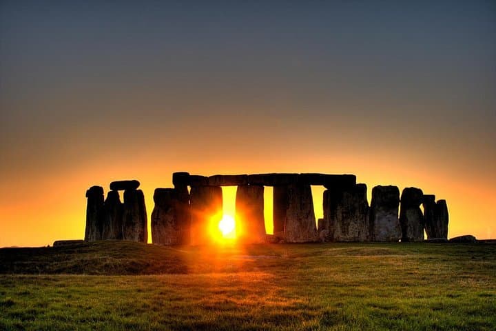 Private 6-hour excursion to Stonehenge from London with Hotel Pick Up